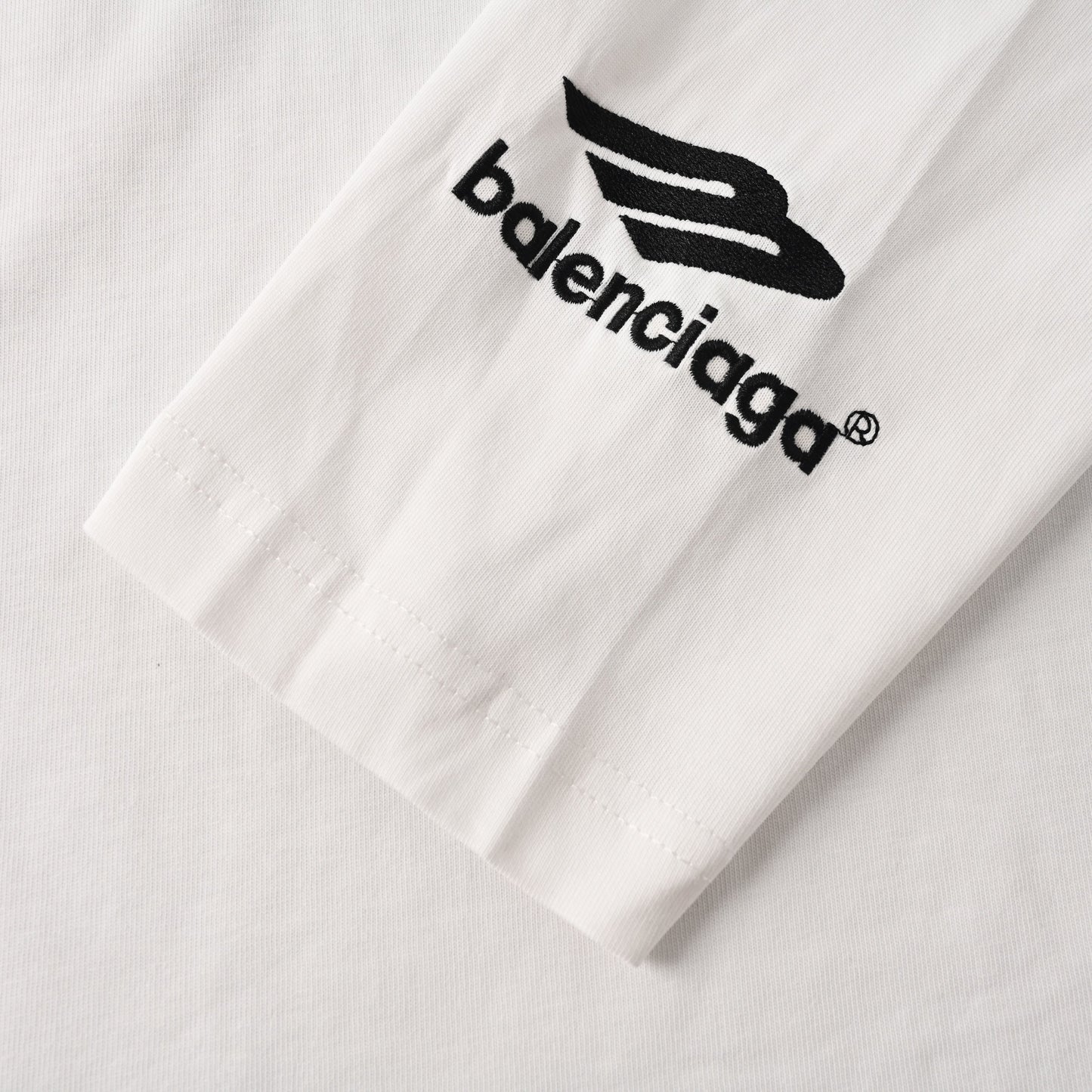 Balenciaga 3B Sports Icon Logo Long Sleeve T-Shirt 2026
